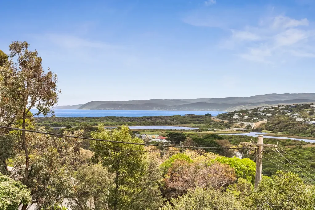 Aireys Inlet CENTRAL, VACANT ALLOTMENT WITH SUPERB VIEWS