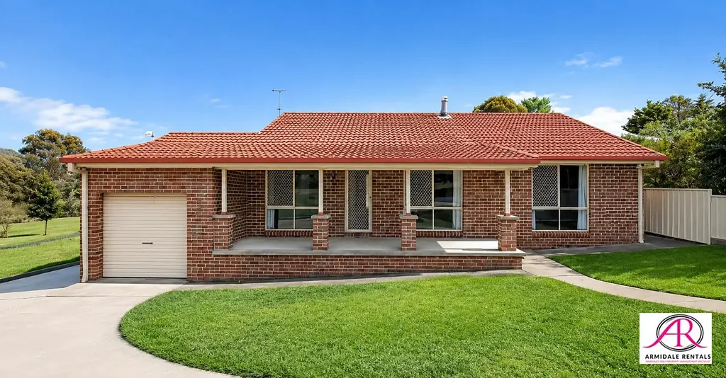 MODERN STYLE VILLA - 3 bed