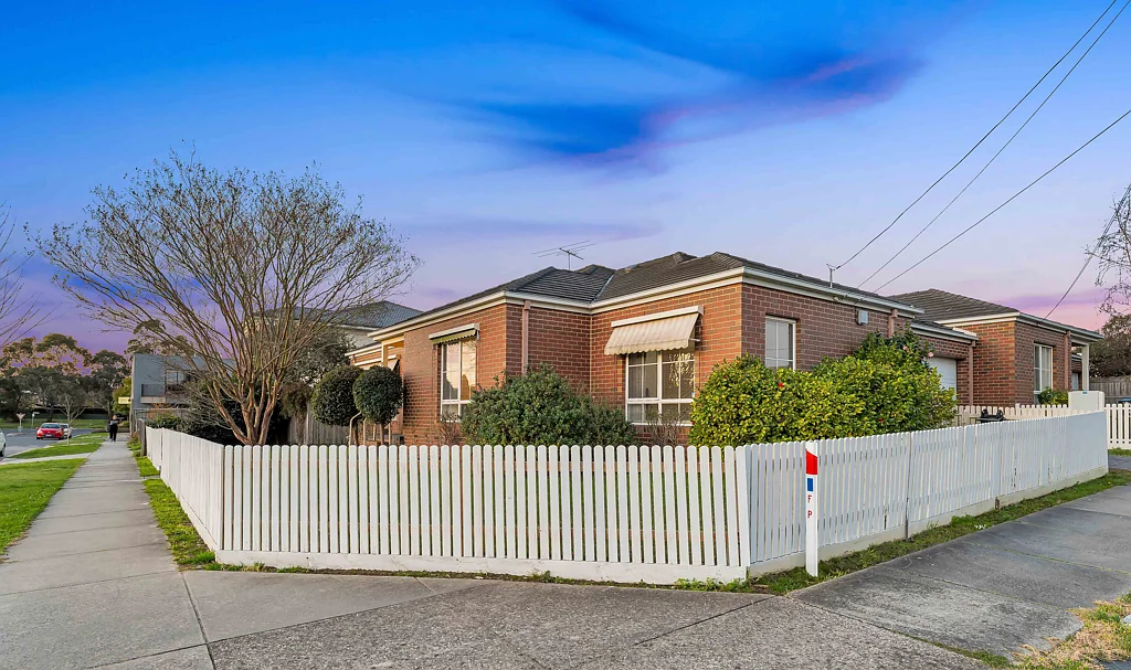 1/3 Fonteyn Drive, Wantirna South, VIC 3152