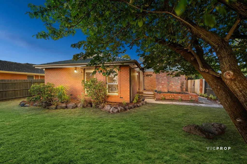 9 Windermere Drive, Ferntree Gully, VIC 3156
