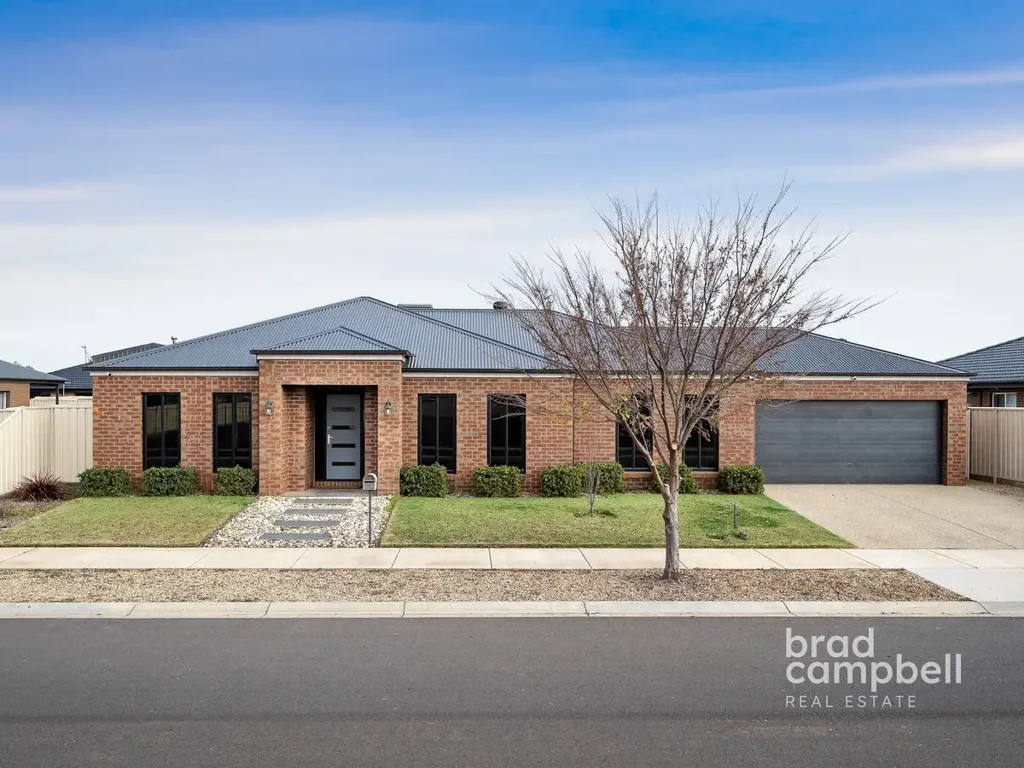 Mooroopna 3 Bedroom MODERN HOME, QUALITY SHED, BUILT TO ENTERTAIN