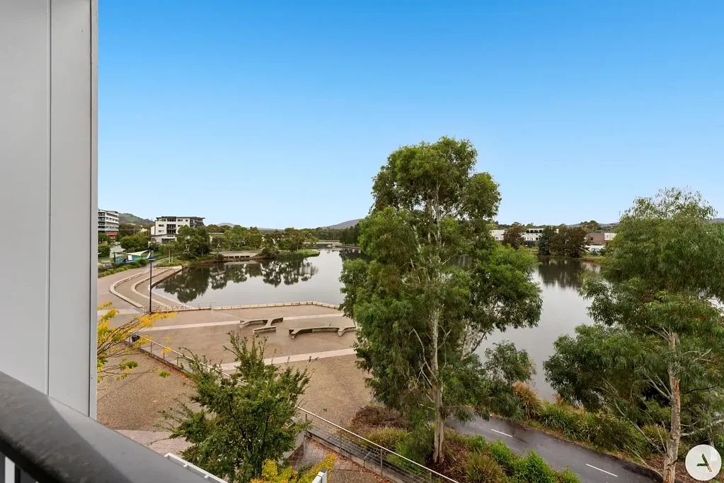 Greenway 2房  Contemporary Townhome with Lake Views, Comfort & Convenience