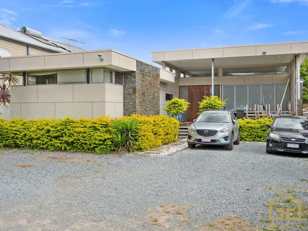 Sunnybank 6 Bedroom BUDDING WITH POTENTIAL – SPRAWLING 6 BEDROOMS LOWSET ON 1012SQM