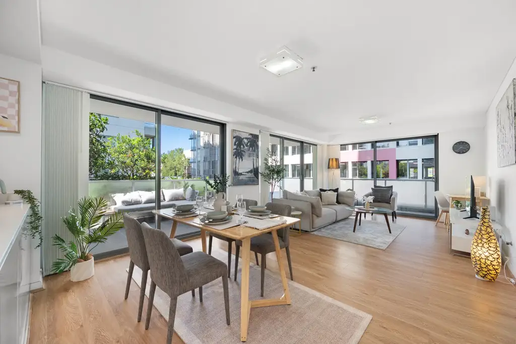 Burwood 2ਬੈੱਡਰੂਮ 163sqm Modern 2 bedroom apartment in the heart of Burwood