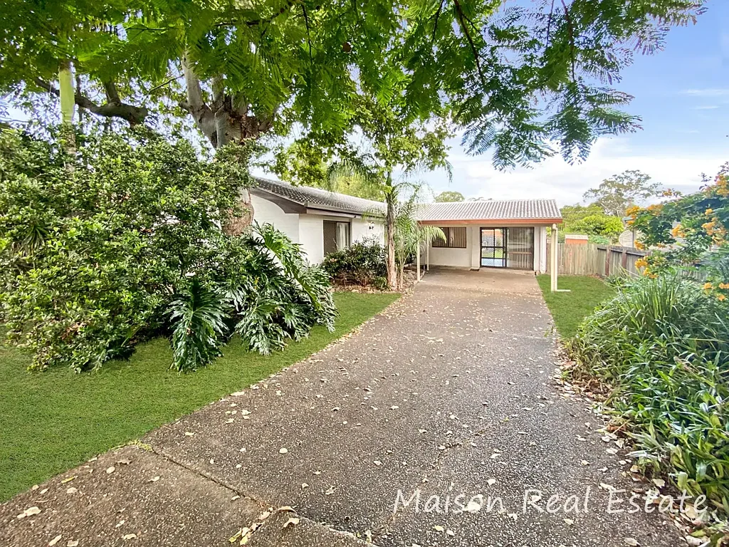 Family Home in Handy Position - Pool for Summer
