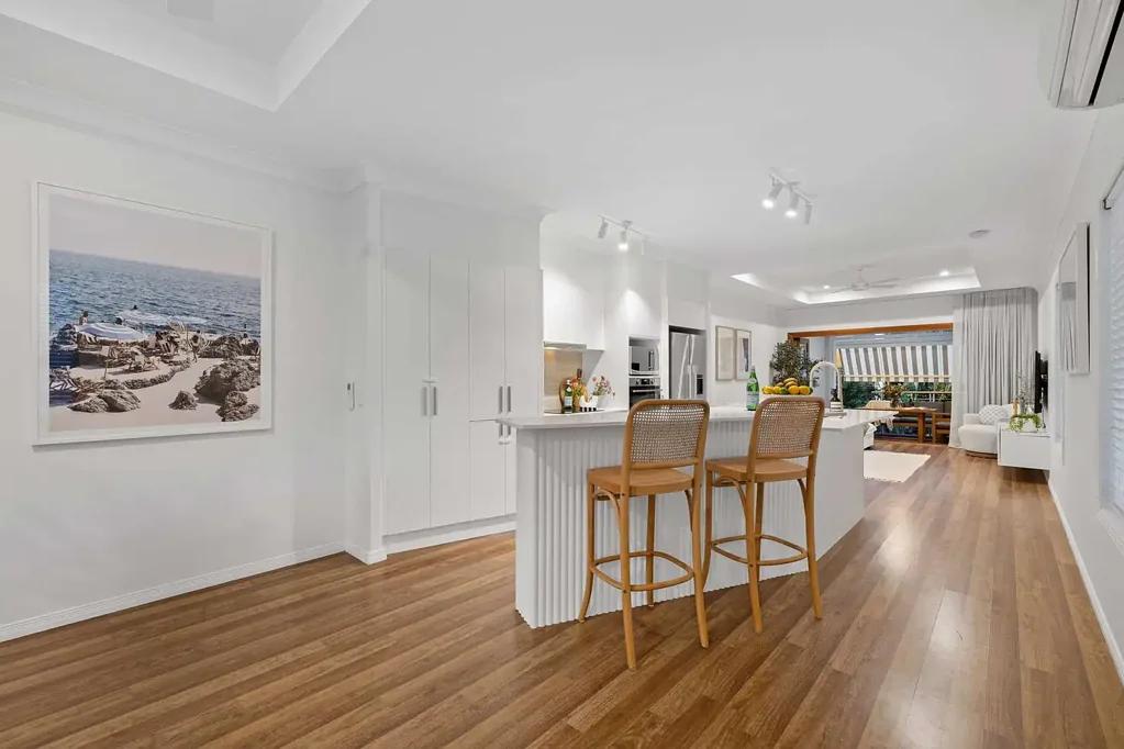 2/17 Twenty Seventh Avenue, Palm Beach, QLD 4221