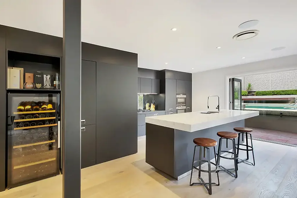 Corporate Executive Residence