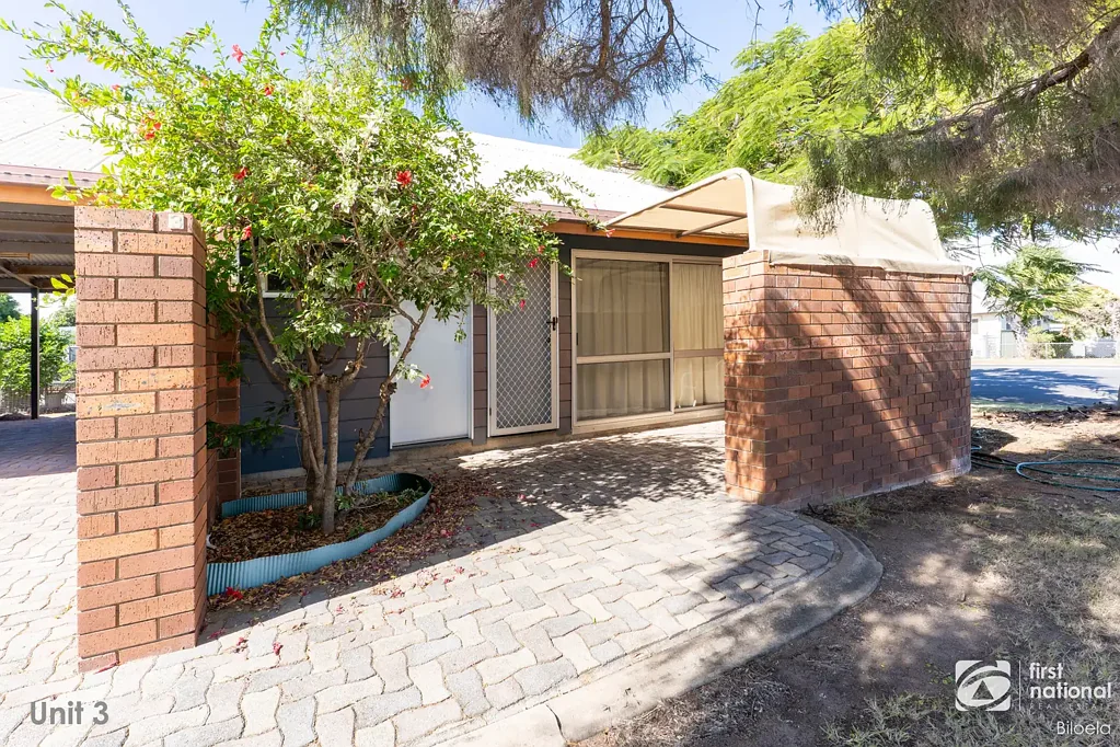 Biloela 3Zimmer RARE 3 UNIT INVESTMENT RETURNING $900 PER WEEK