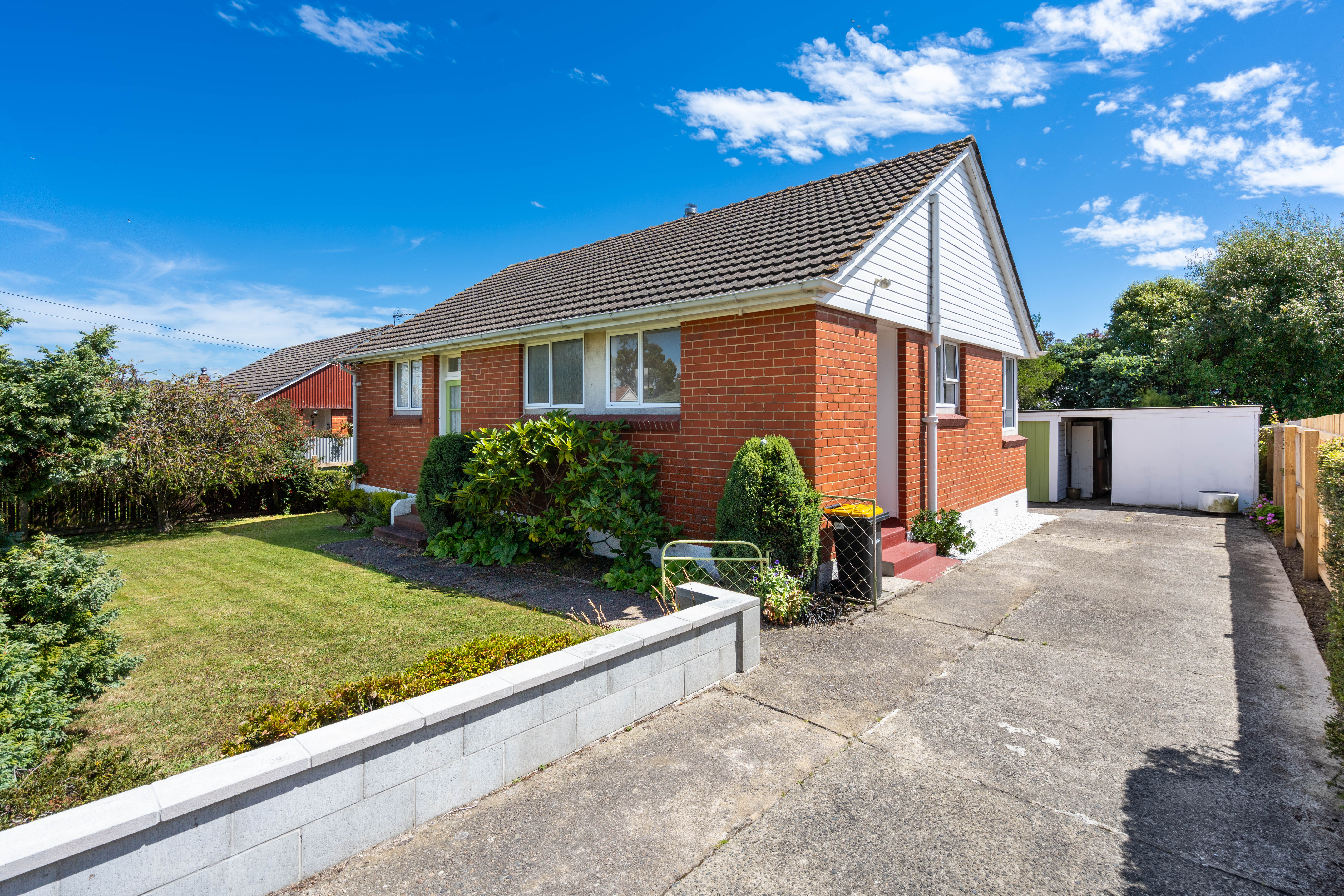 12 Burgess Street, Green Island, Dunedin, 2 Kuwarto, 1 Banyo, House