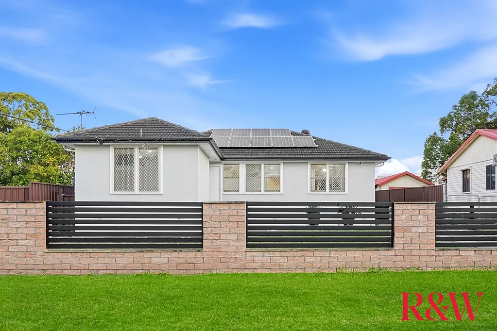 Blacktown 4房  Family Home- Four Bedroom and Two bathroom
