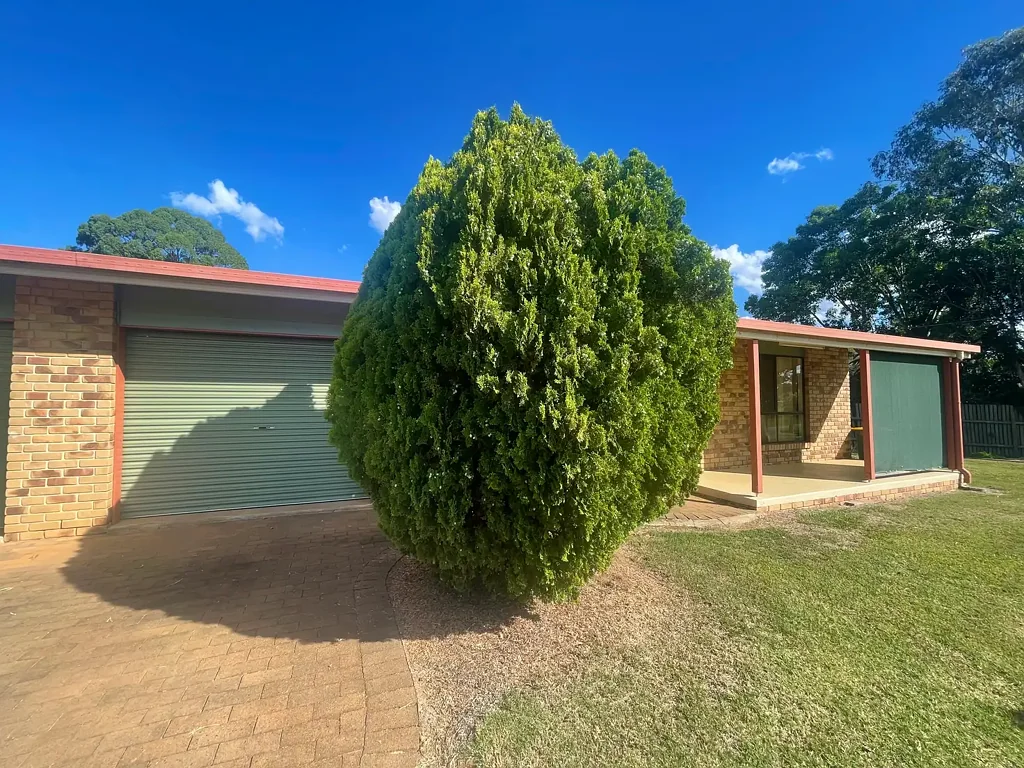 Brick Unit close to Town