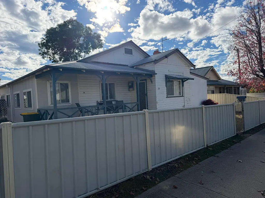 Inverell 3Moenga Renovators Delight