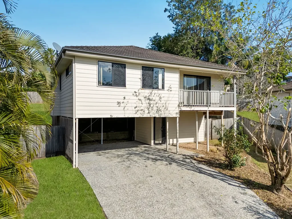8 Heuer Close, Goodna, QLD 4300