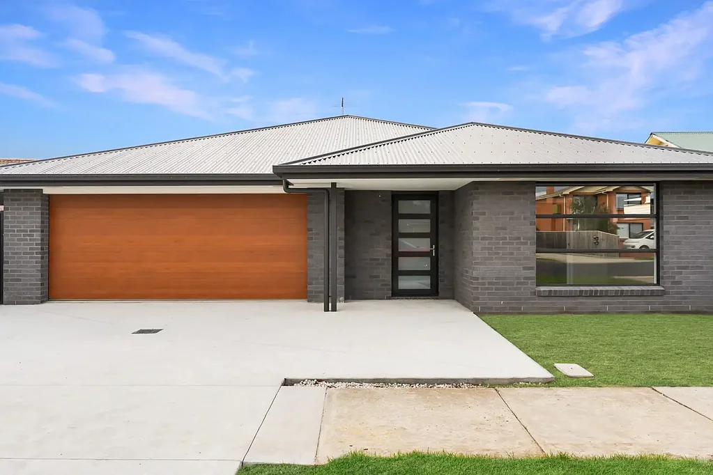 Devonport 4房  BRAND NEW LIVING WITH LOW MAINTENANCE APPEAL