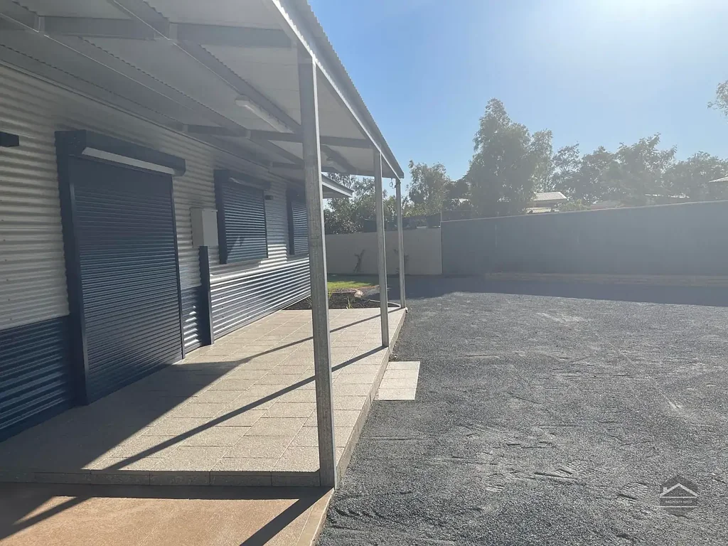 Newly Renovated 3x1