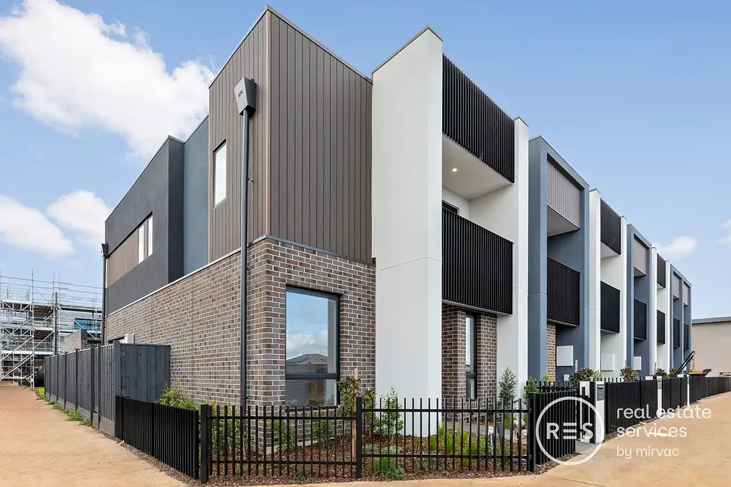 Live the Woodlea Lifestyle  Space, Style & Convenience