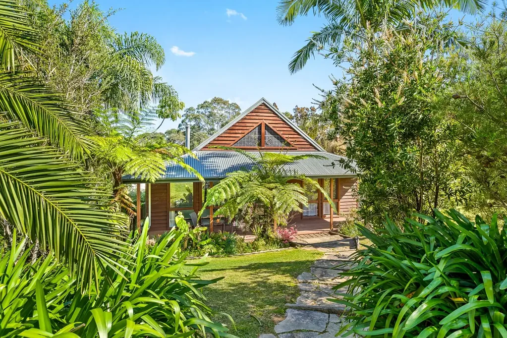 13 Viewpoint Court, Tuross Head, NSW 2537