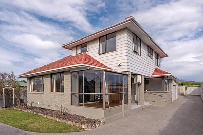 Bromley 5 Slaapkamer Motivated vendor wants sold - unlock the potential