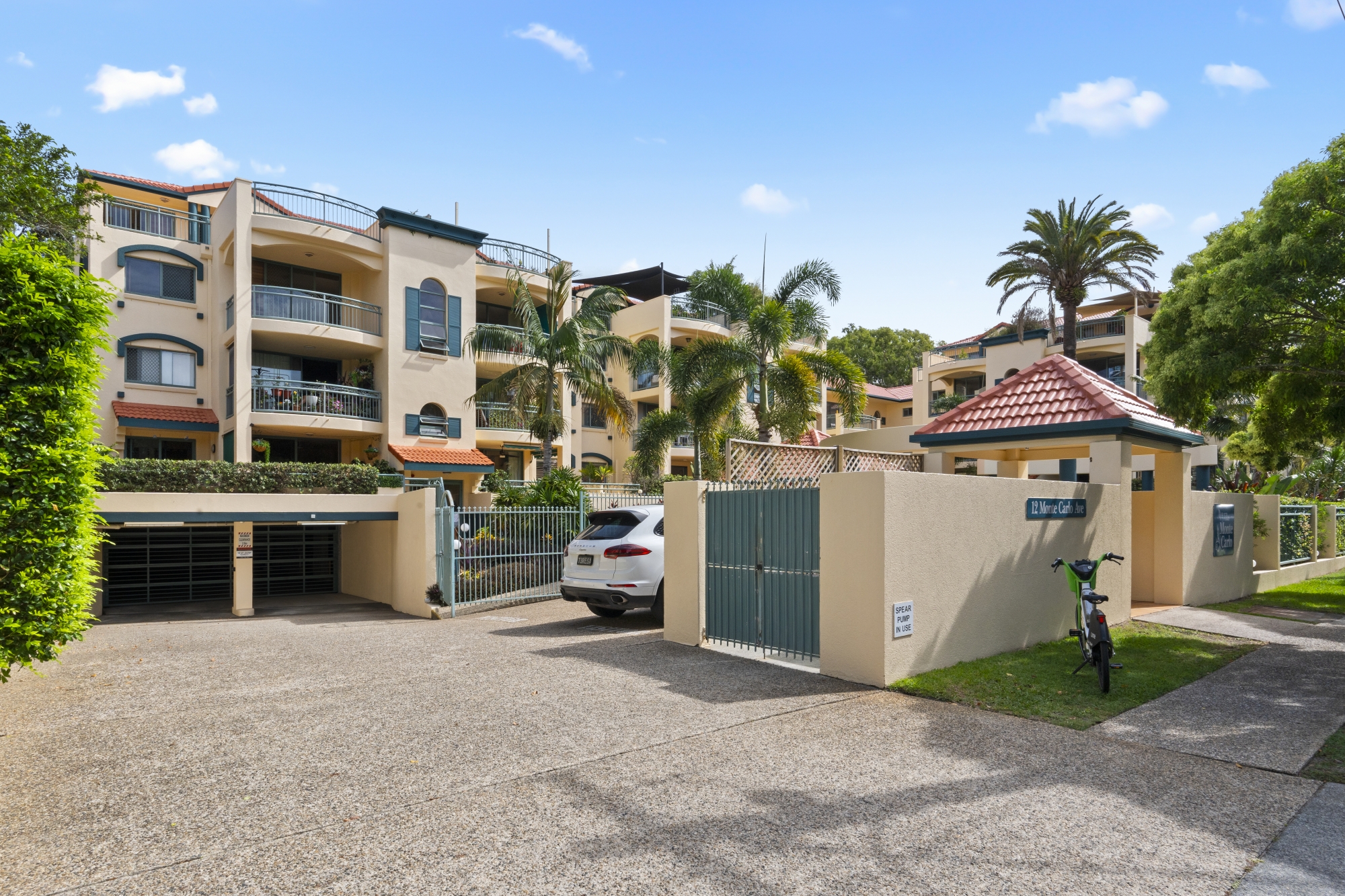 VILLAS MONTE CARLO UNIT 11 12 MONTE CARLO AV, SURFERS PARADISE QLD 4217, 0 chambres, 0 salles de bain, Unit