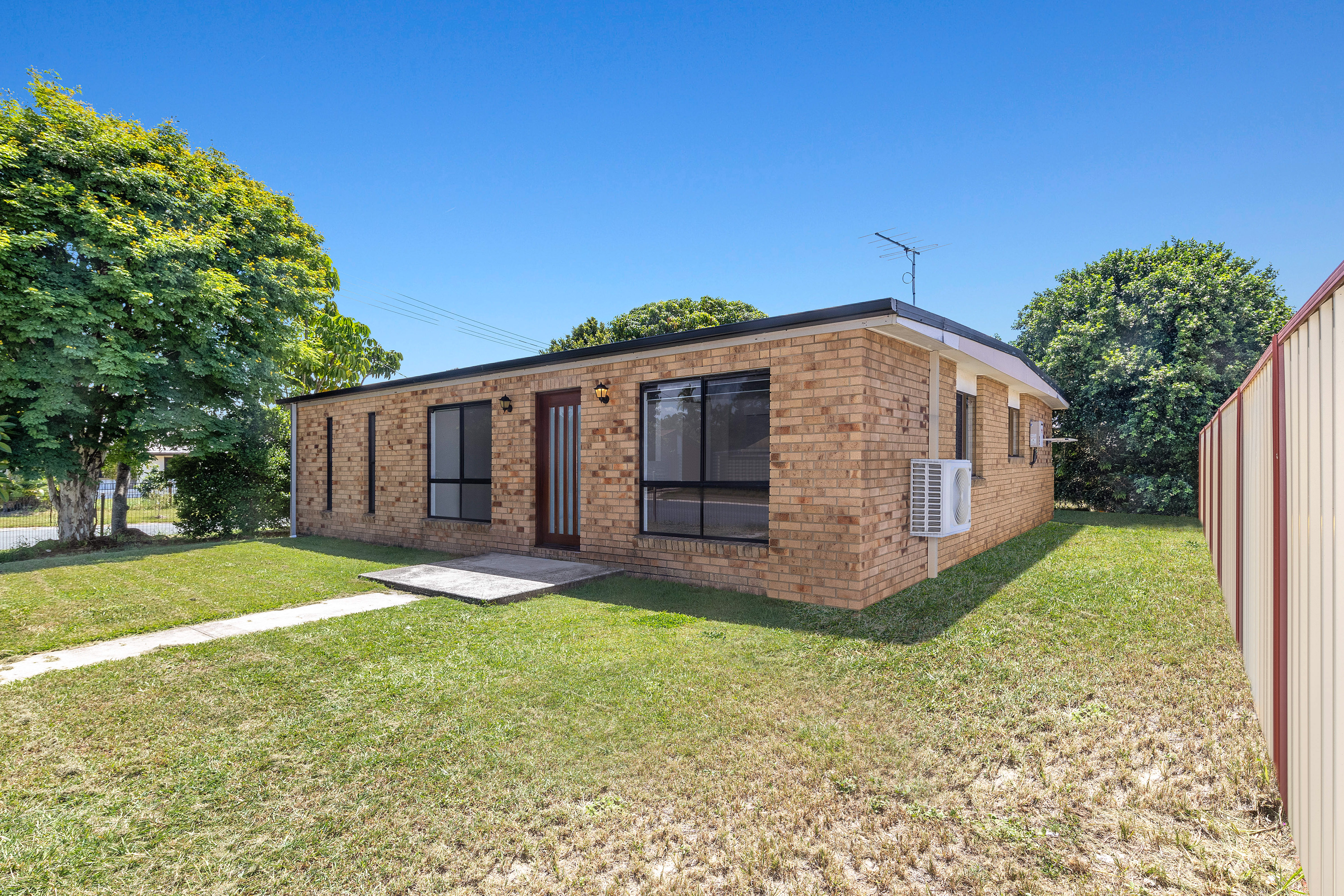 38 MOATAH DR, BEACHMERE QLD 4510, 0 Schlafzimmer, 0 Badezimmer, House