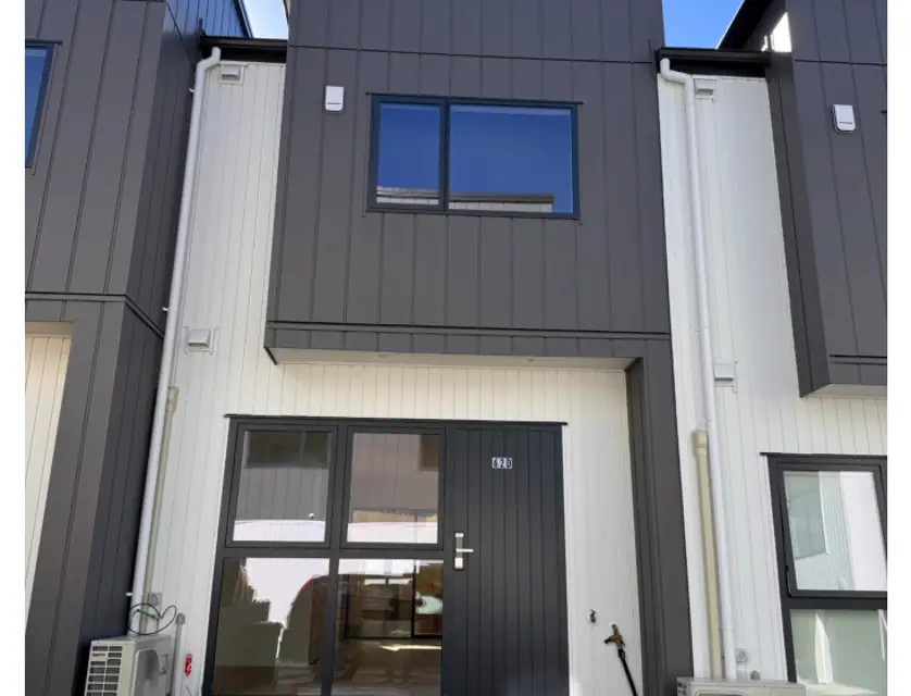 62 Triangle Road, Massey, Waitakere City, 2房, 2浴, 整租独立别墅