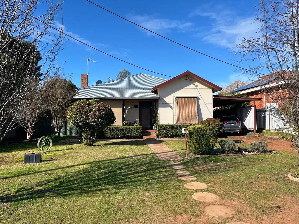 103 Mirrool Street, Coolamon, NSW 2701