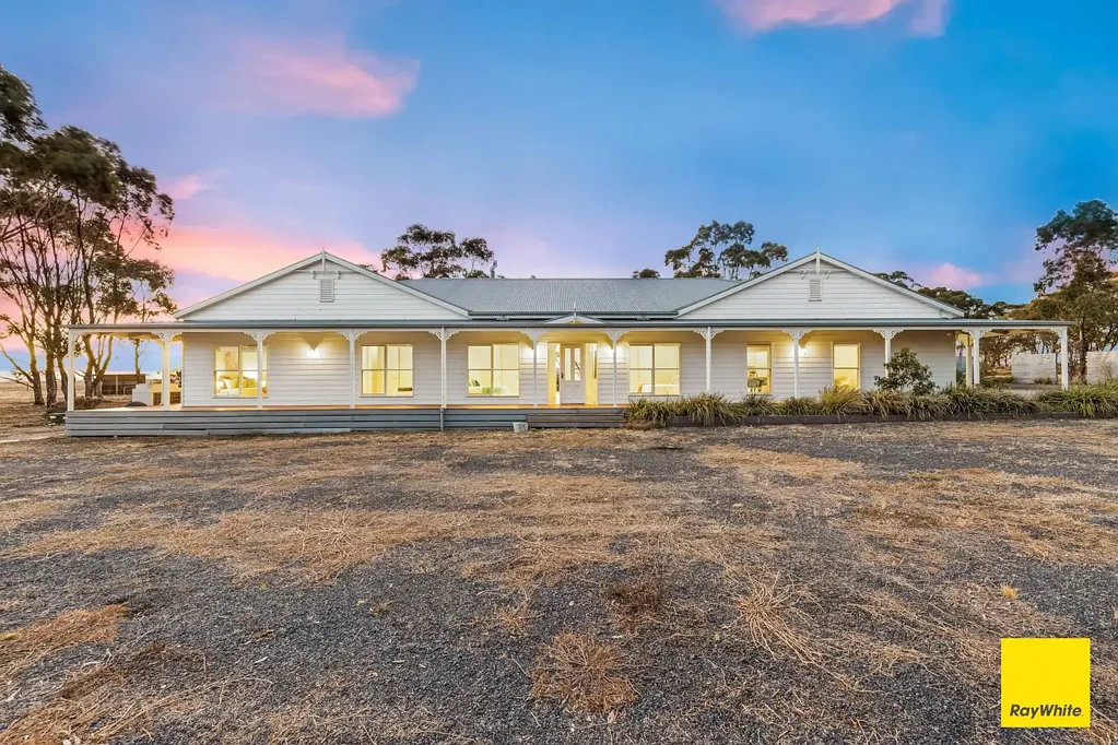 Hopetoun Park 5房  Serene Country Living Just 40 Minutes from Melbourne