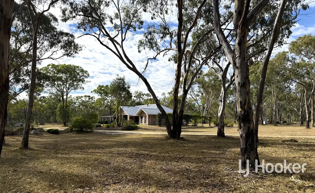 Howell  'Geebung Flat' Off-The-Grid Tranquility