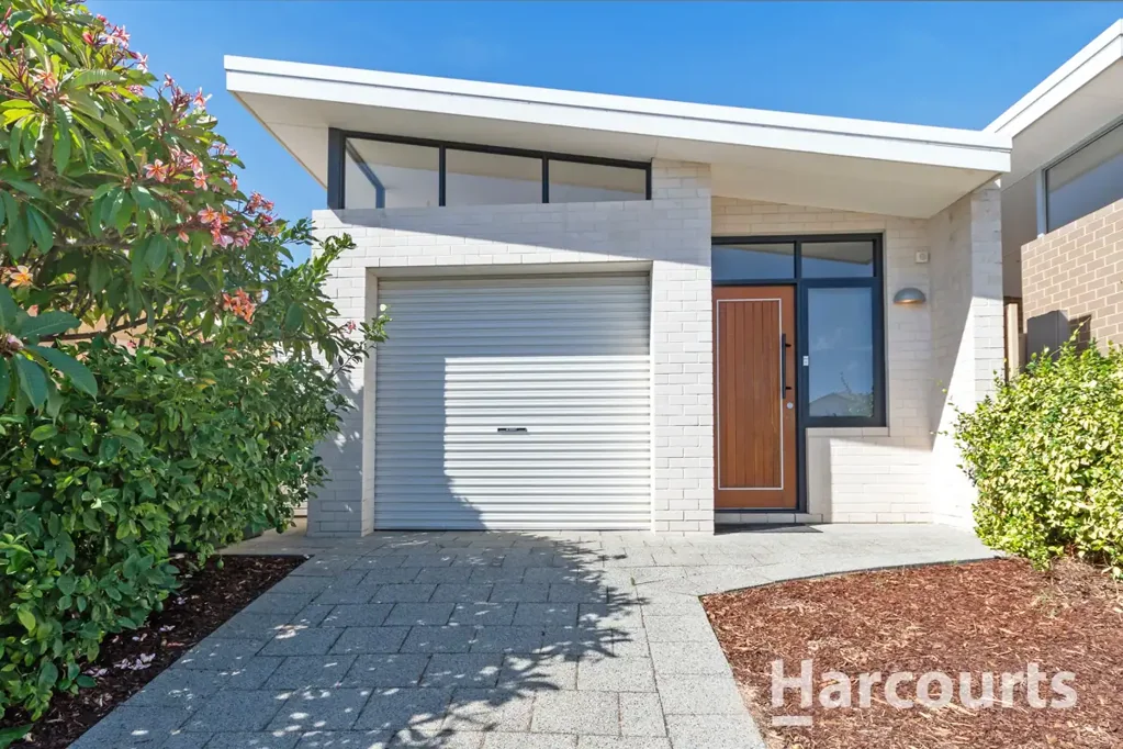 27 Floresta Street, Sinagra, WA 6065