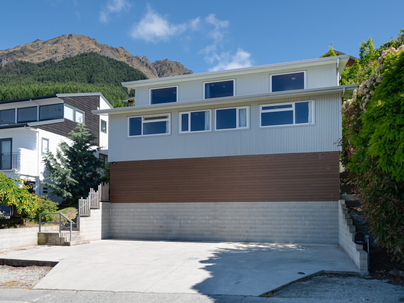 9 Cameron Place, Fernhill/Sunshine Bay, Queenstown Lakes, 4 Schlafzimmer, 0 Badezimmer