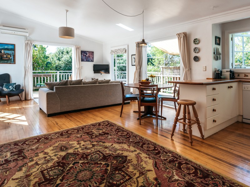 1 Jellicoe Parade, Surfdale, Auckland, 2 Bedrooms, 1 Bathrooms