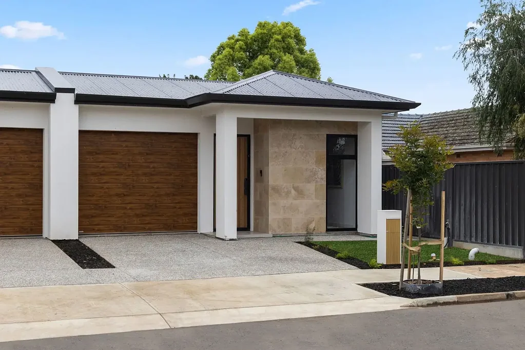 North Plympton 3कमरा Refined Design, Effortless Single-Level Living