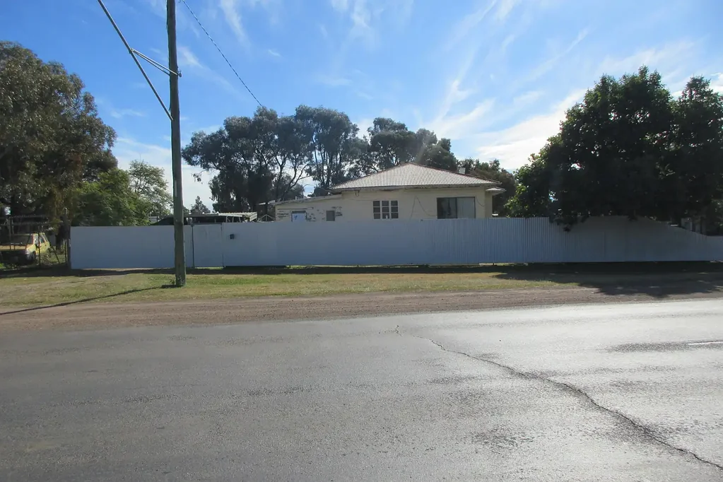 Tara 2房  Unique Listing in downtown Tara