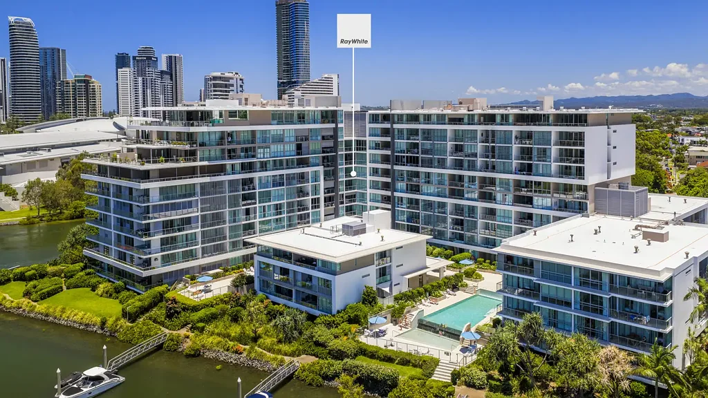 Broadbeach Waters 2ਬੈੱਡਰੂਮ Interstate Seller Liquidates