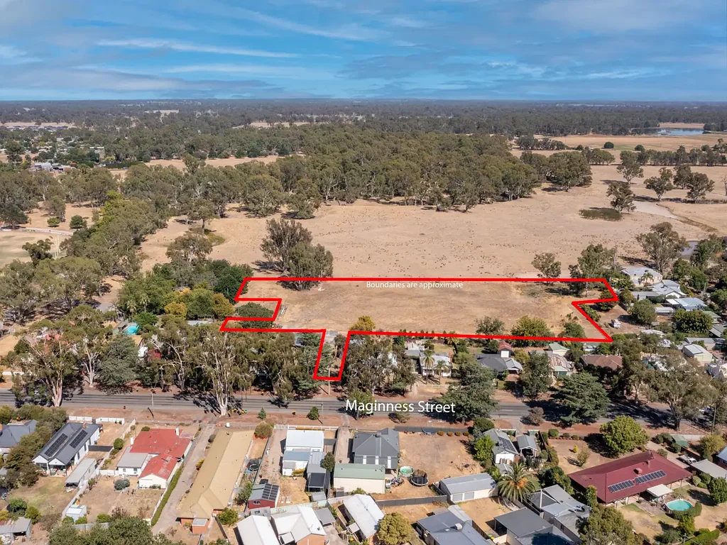 Benalla 3.75 ACRE BUILDING BLOCK IN TOWN