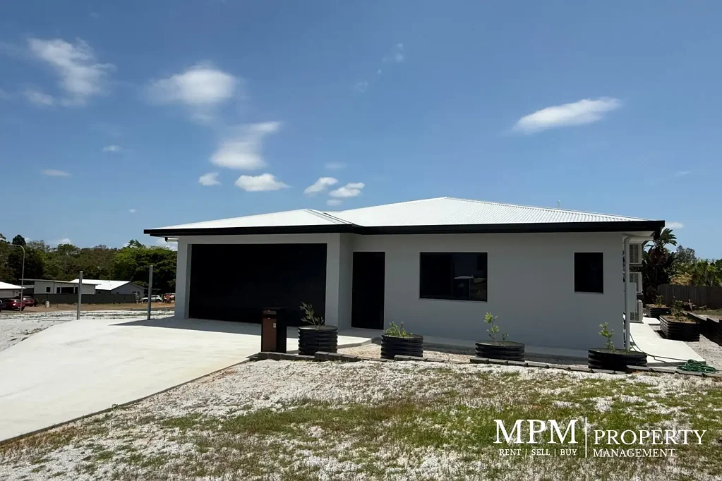 Labas ng Bahay - 1 Kevin Court, Mareeba, QLD 4880
