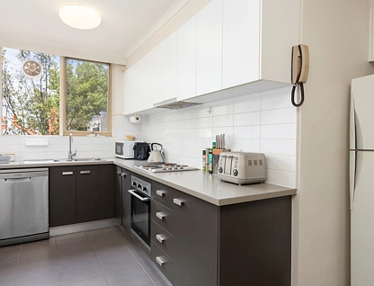2/1-3 Graylings Avenue, St Kilda East, Melbourne CBD, 2房, 1浴, Apartment