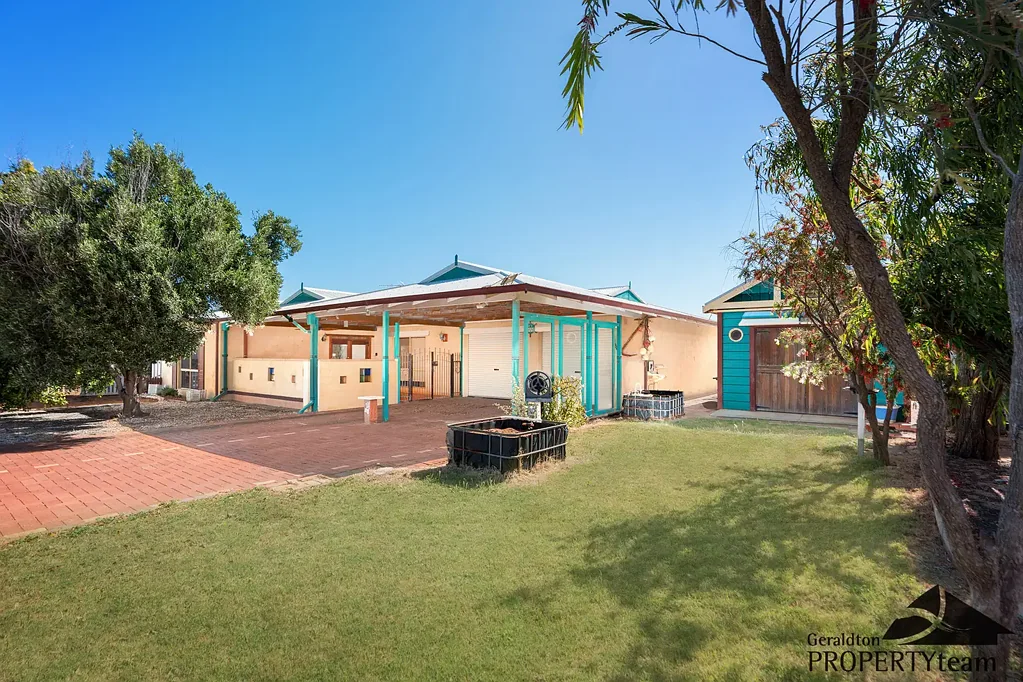 Port Denison 3कमरा Lovely Character Home + Corner Block and Dual Access