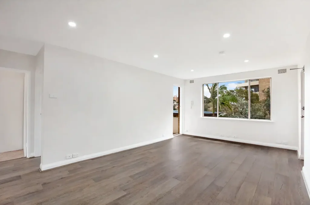Charming 2-Bedroom Apartment in Drummoyne