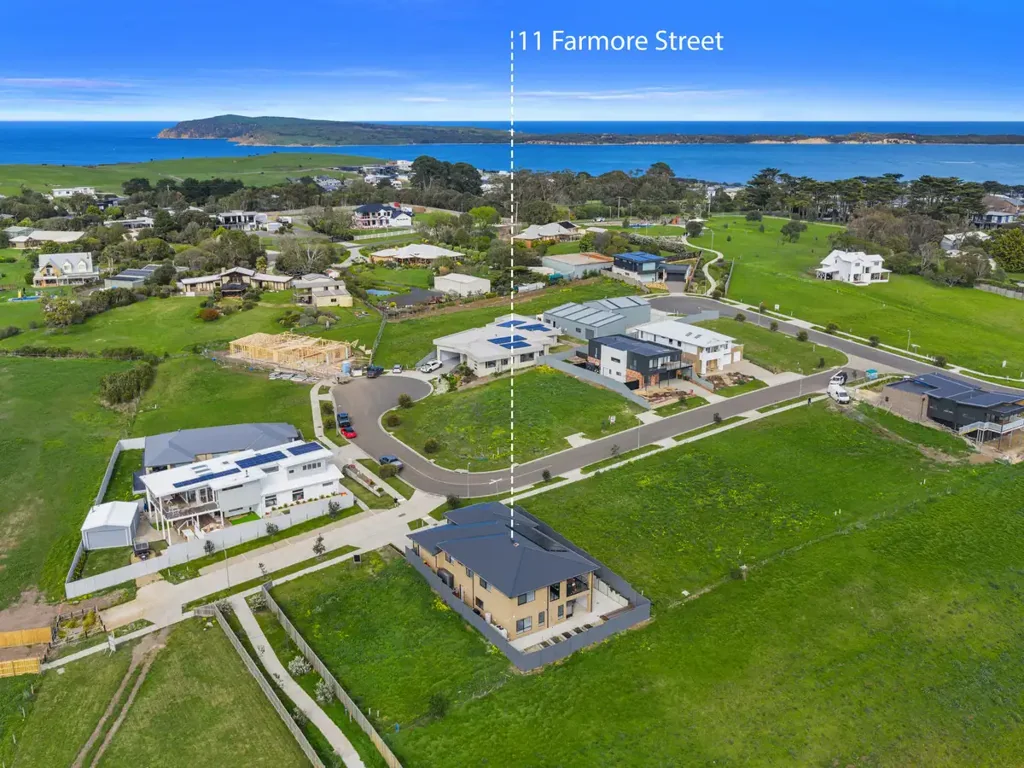 San Remo 5غرفة نوم Space & Convenience with Expansive Bay Views