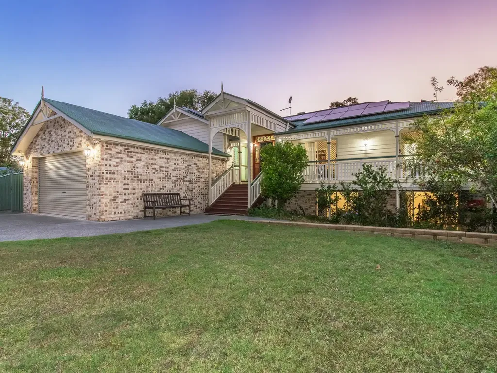 52 Yvonne Crescent, Mount Warren Park, QLD 4207