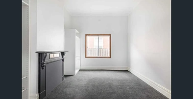 17 Green Street, Windsor, VIC 3181, 2 Bedrooms, 1 Bathrooms, House