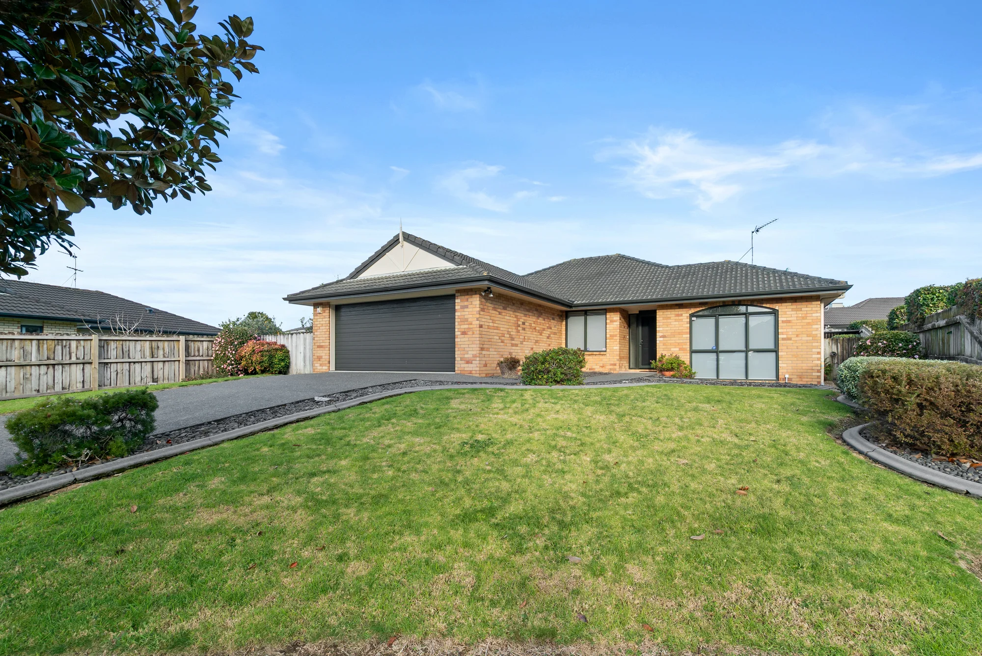 Rosehill 3房 Family Living in Sought-After Parkhaven Estate!