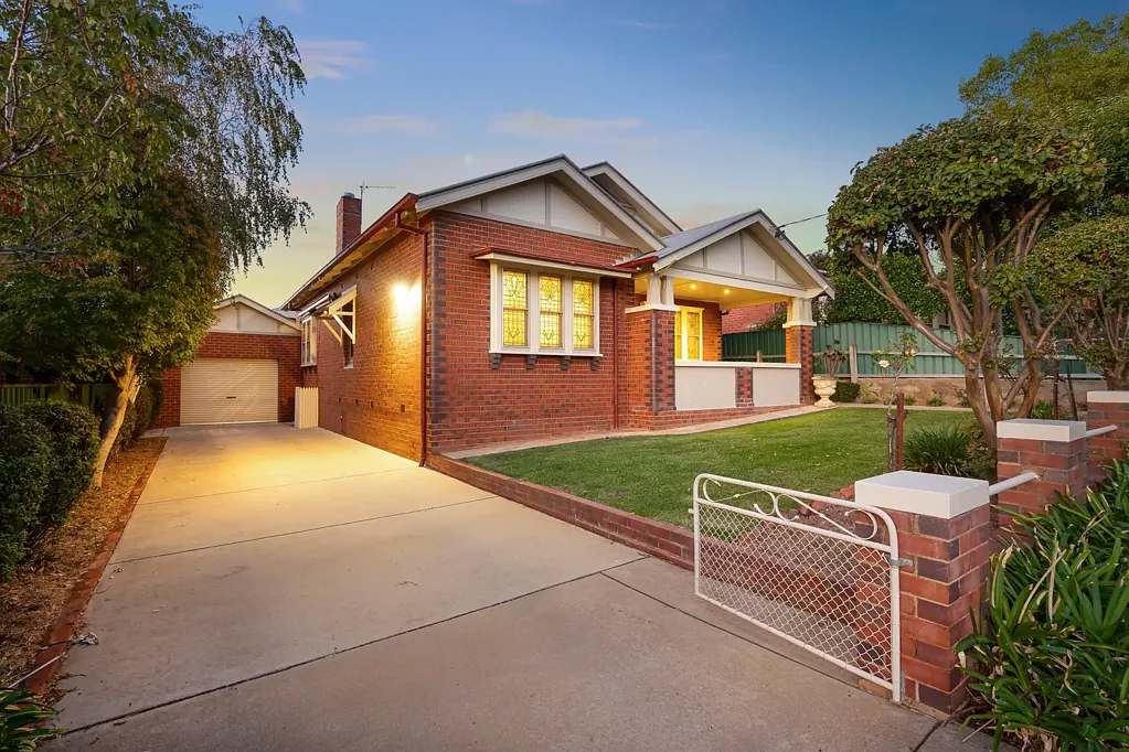 46 Grandview Avenue, Turvey Park, NSW 2650