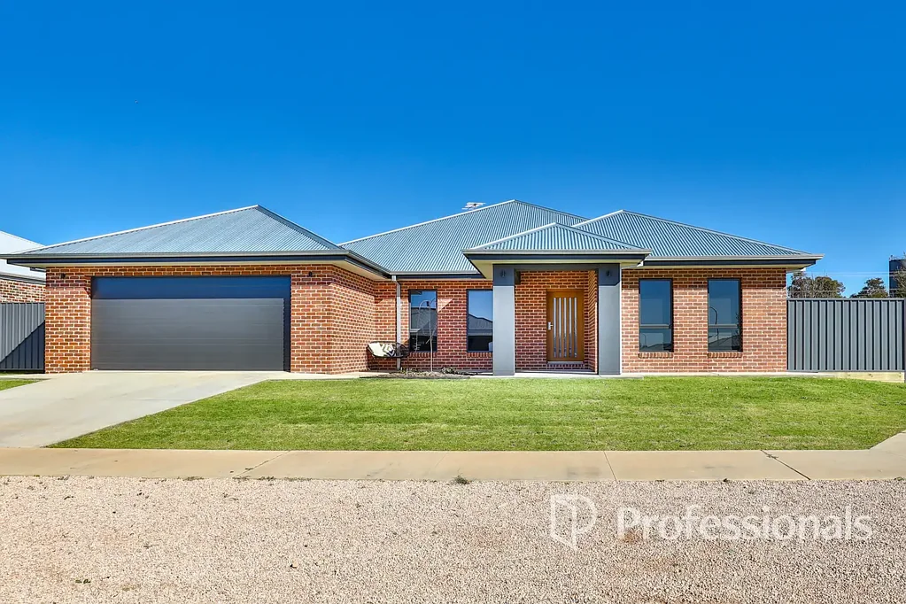 2 Mitchell Court, Gol Gol, NSW 2738