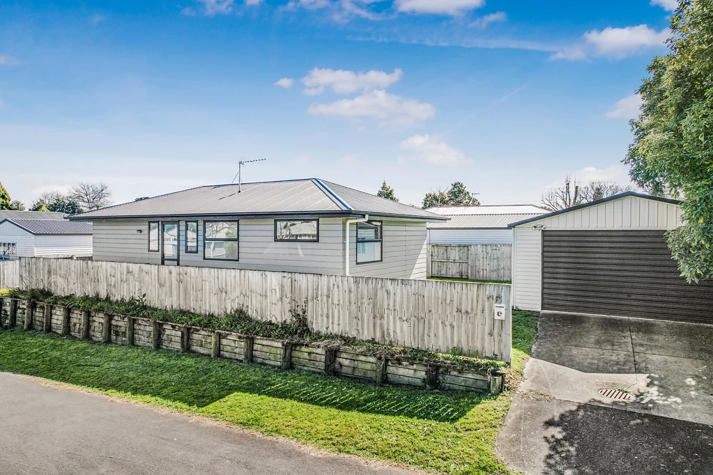 Enderley 3 Bedroom Low Maintenance Appeal