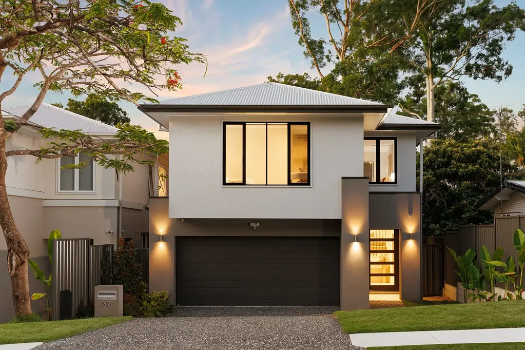 37 Fawkner Street, Chapel Hill, QLD 4069