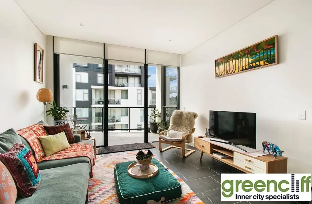 FULLY FURNISHED ONE BEDROOM APARTMENT