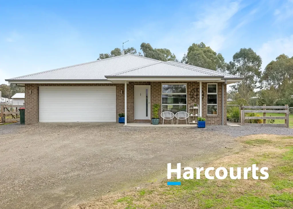 Oxley 4 Bedroom Amazing Family Home that offers the lot