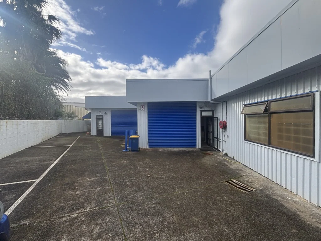 Henderson Henderson Industrial Base